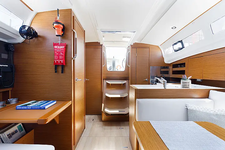 Sun Odyssey 380 - 