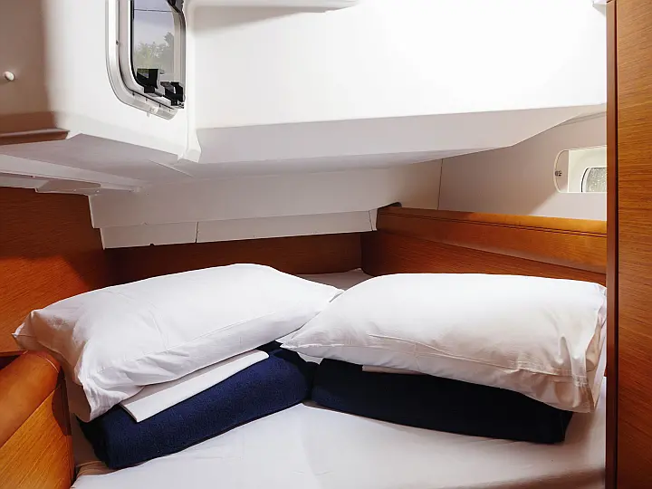 Sun Odyssey 449 - Interior - cabin (photo taken 2019)