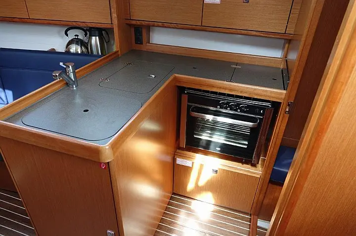 Bavaria Cruiser 34 - 