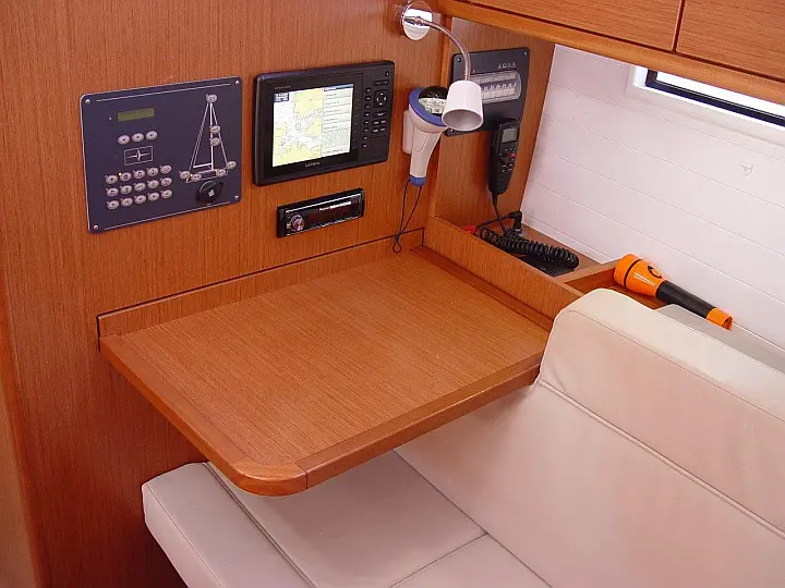 Bavaria Cruiser 37 - 