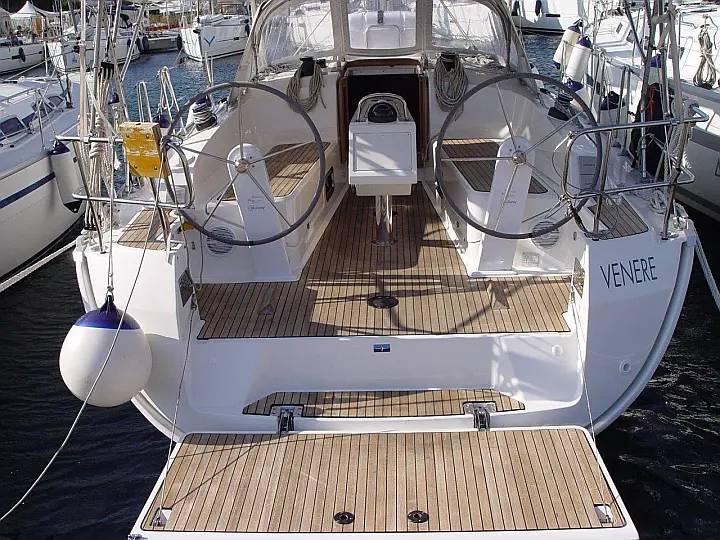 Bavaria Cruiser 37 - 