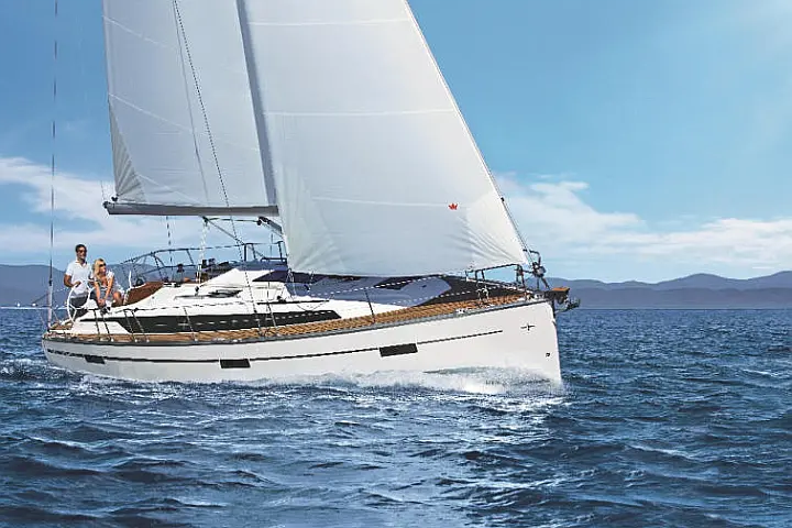 Bavaria Cruiser 37 - 