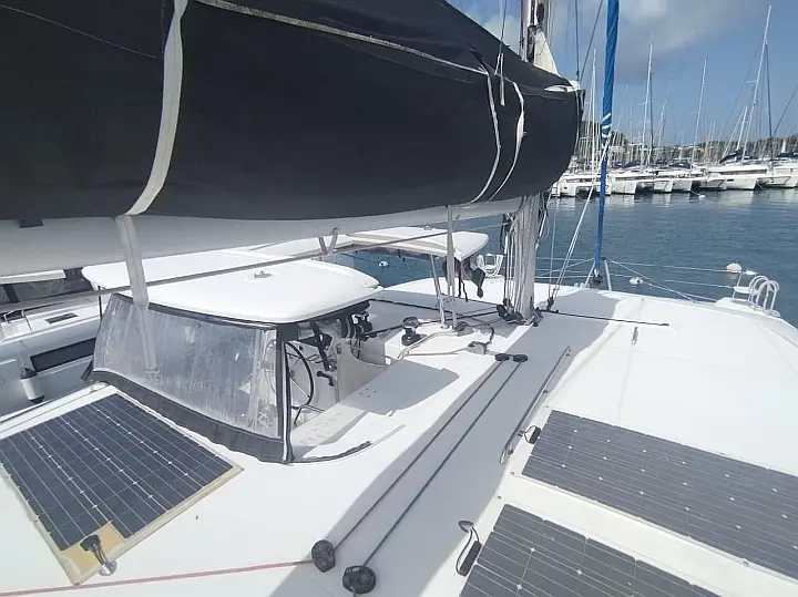 Lagoon 42 - Solar Panels