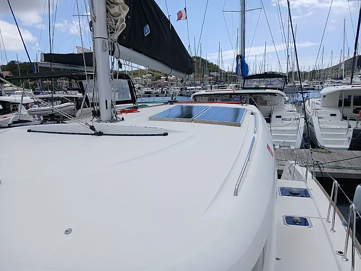 Lagoon 42 - Solar Panels 1