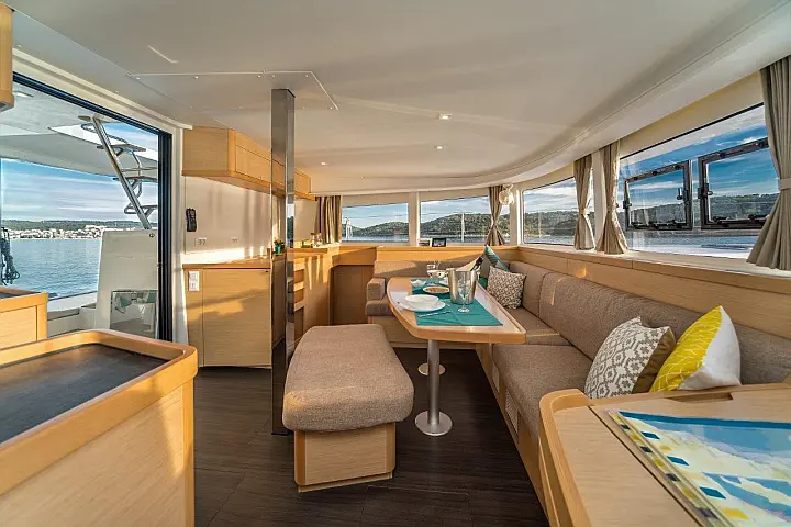 Lagoon 42 - 