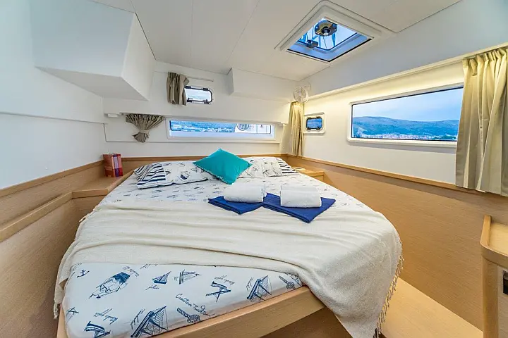 Lagoon 42 - 