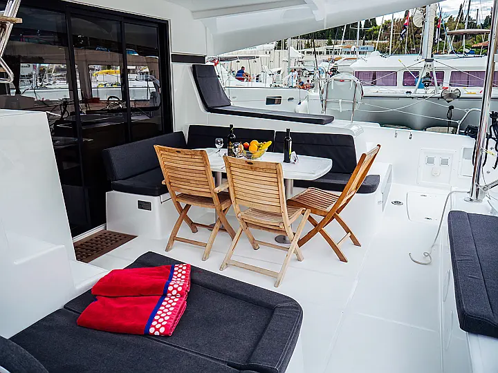 Lagoon 42 - 