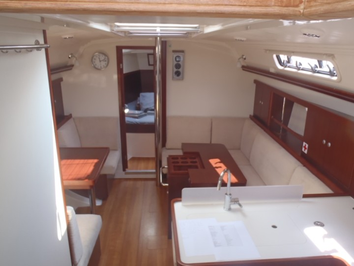 Hanse 375 - saloon3