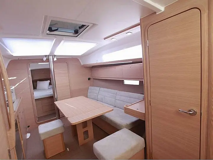 Dufour 382 GL - 