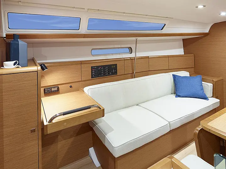 Sunsail 38 - 