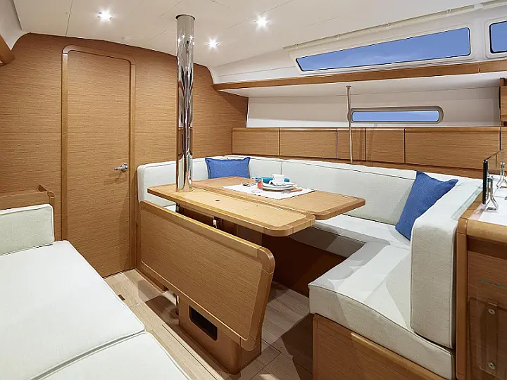 Sunsail 38 - 