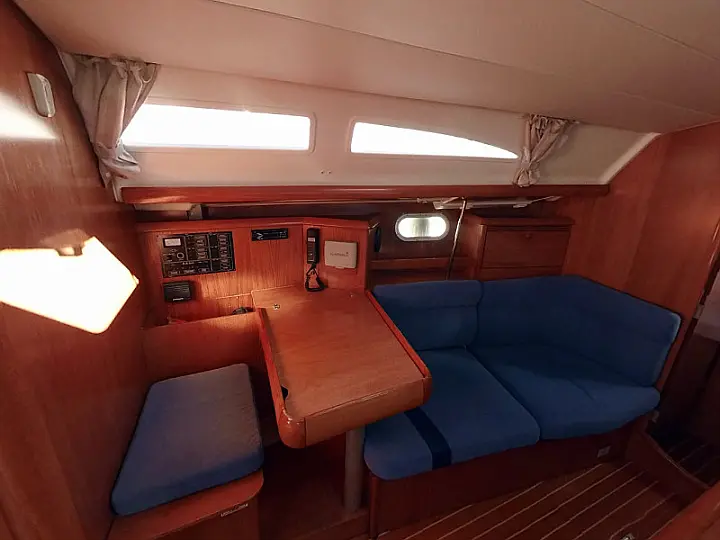 Sun Odyssey 37 - 