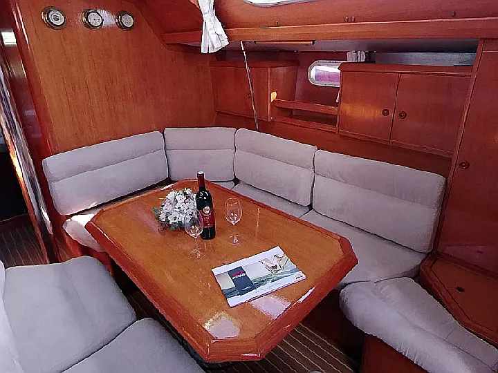 Sun Odyssey 42.2 - 