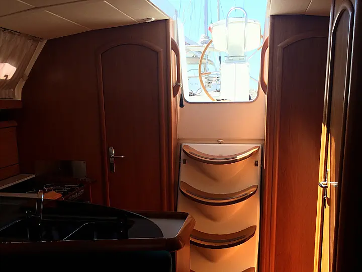 Sun Odyssey 37 - 