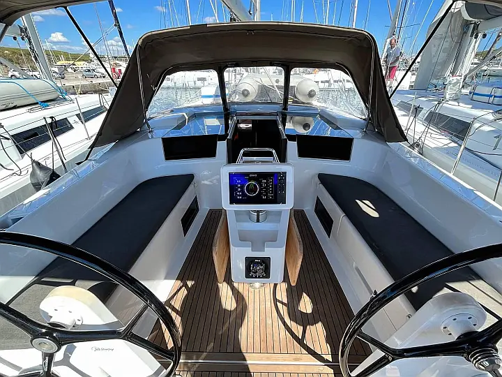 Hanse 418 - 