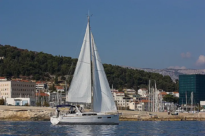 Beneteau Oceanis 35 - 