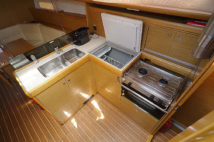 Sun Odyssey 36i - 