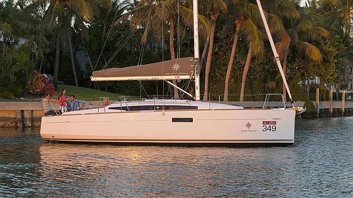 Sun Odyssey 349 max 6 Pers. - 