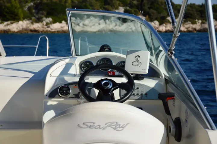Sea Ray 255 Sundancer - 