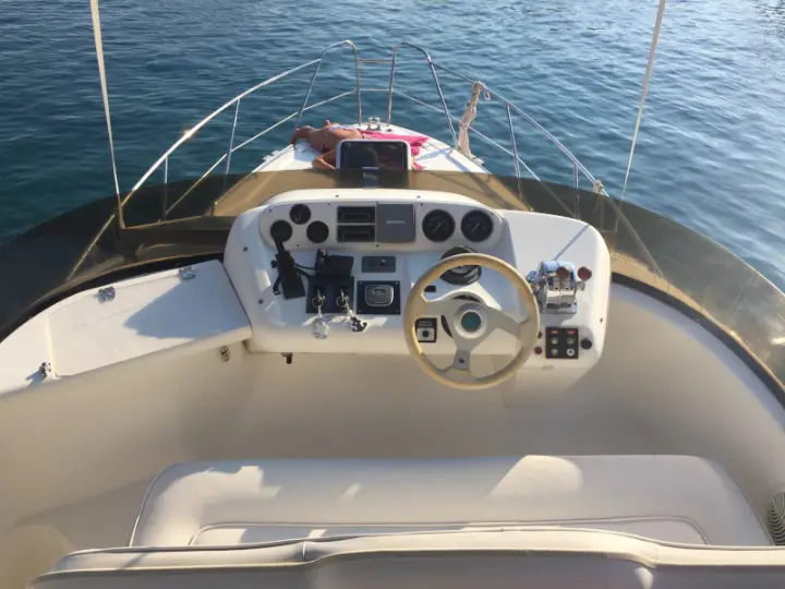 Sealine F33 Fly - 
