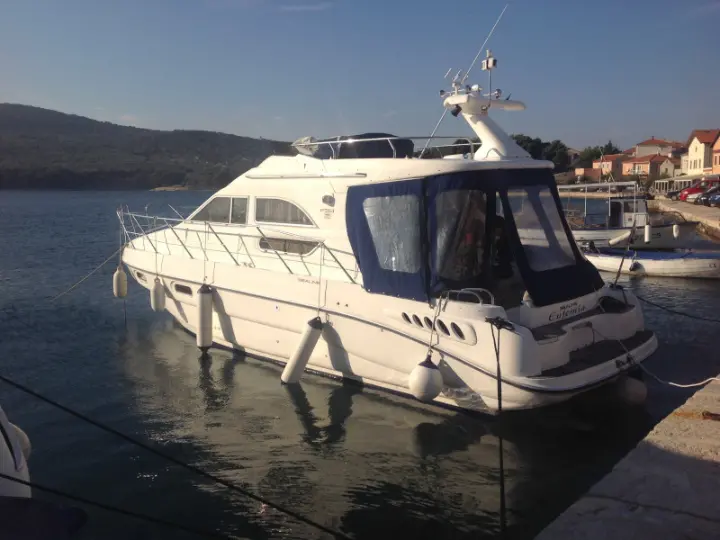 Sealine F33 Fly - 