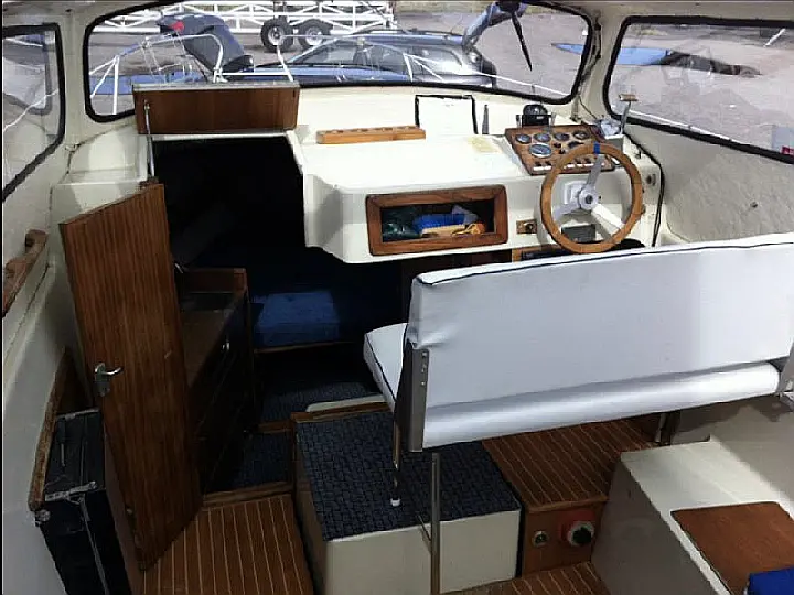 Albin 25 - 