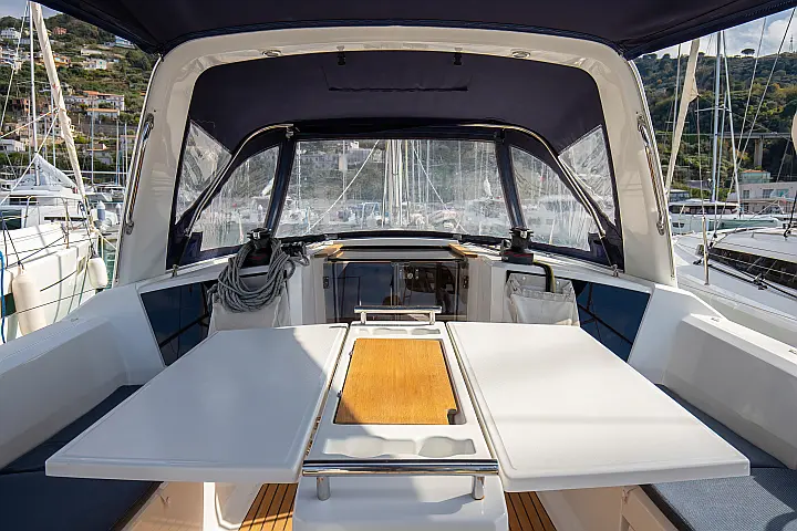 Oceanis 38.1 - 
