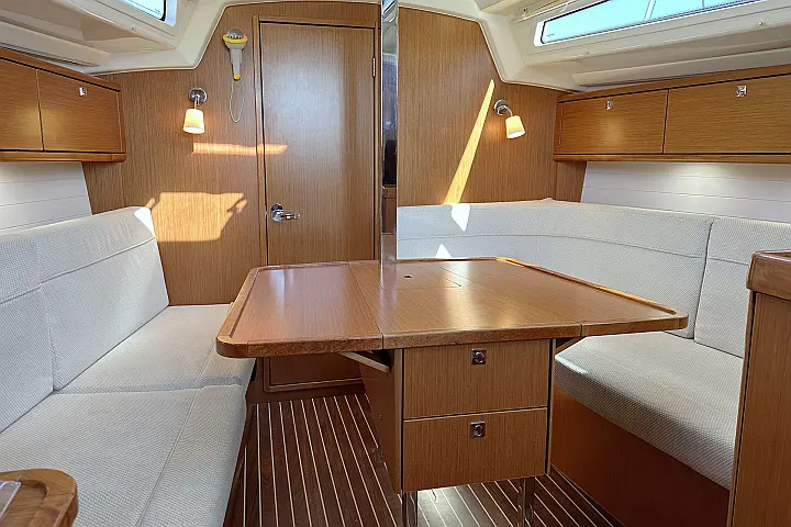 Bavaria Cruiser 34 - 