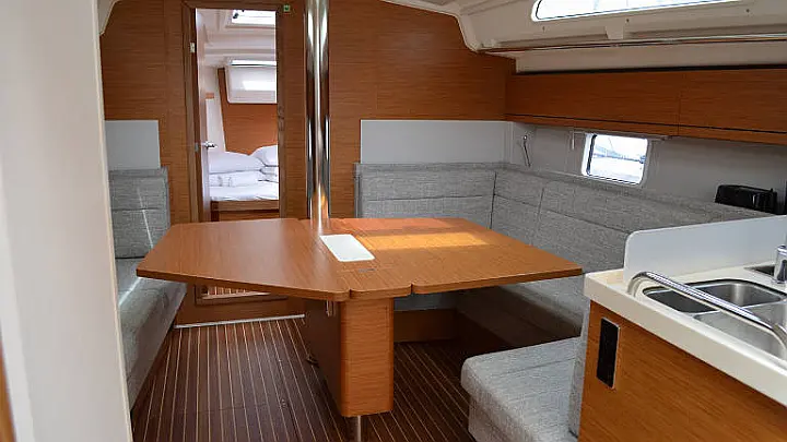 Hanse 418 - 