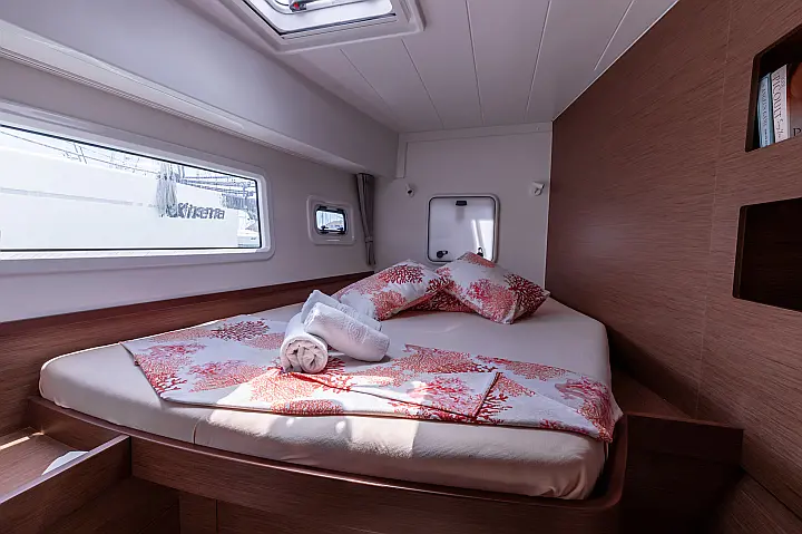 Lagoon 42 - 