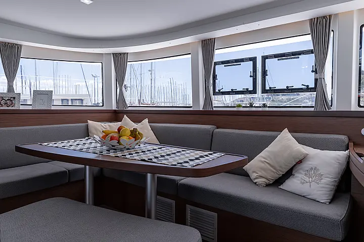 Lagoon 42 - 