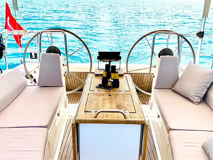 Bavaria Cruiser 40 - 