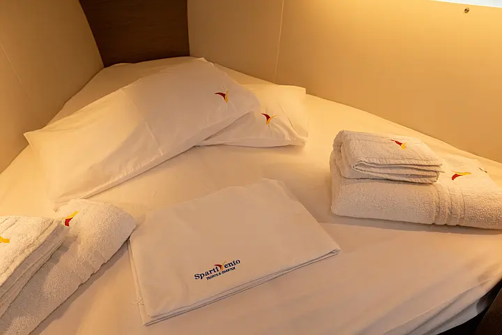 Oceanis 34.1 - Cabin