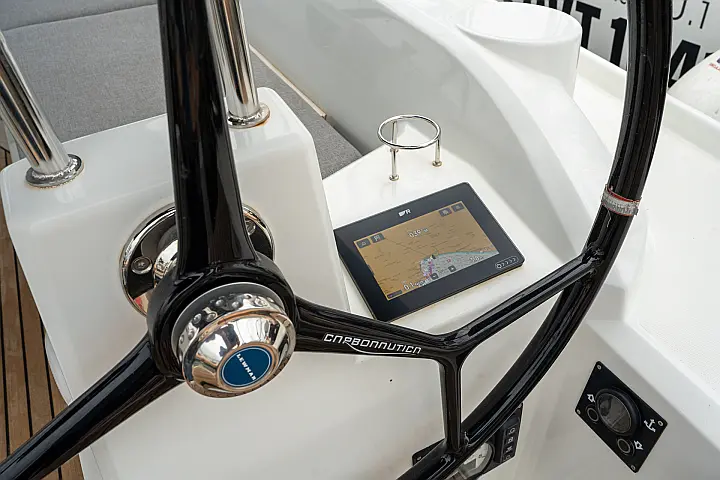 Oceanis 34.1 - Exterior