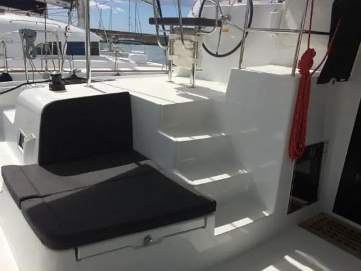 Lagoon 42 - 