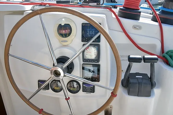 Lipari 41 - 4+2 CABINAS / 12 PAX - 