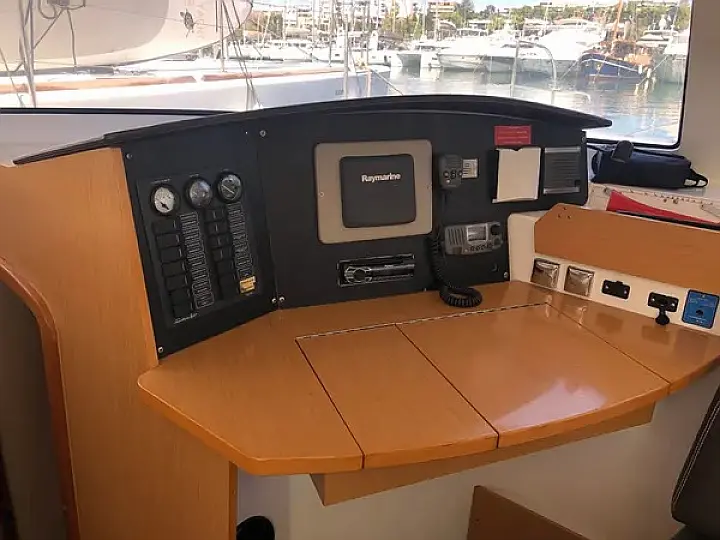 Lipari 41 - 4+2 CABINAS / 12 PAX - 