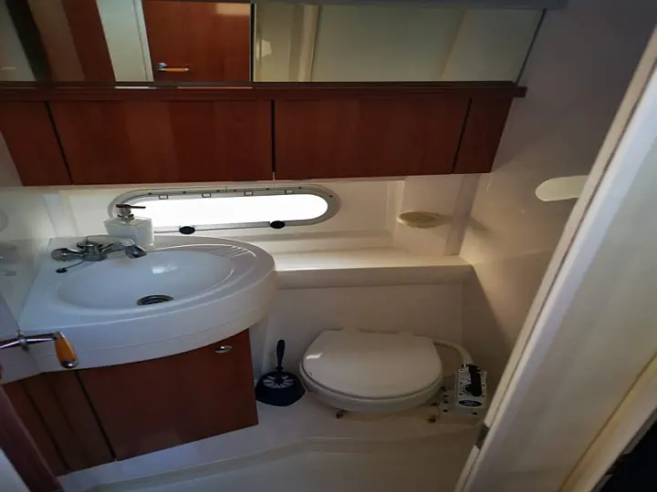 Sealine F34 - 