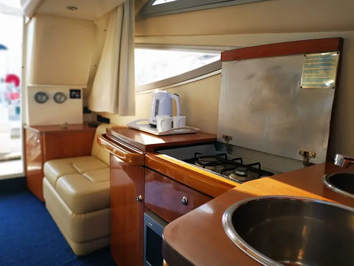 Sealine F34 - 