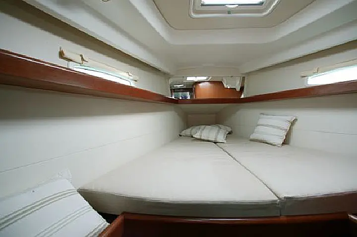 Beneteau Oceanis 40 - 