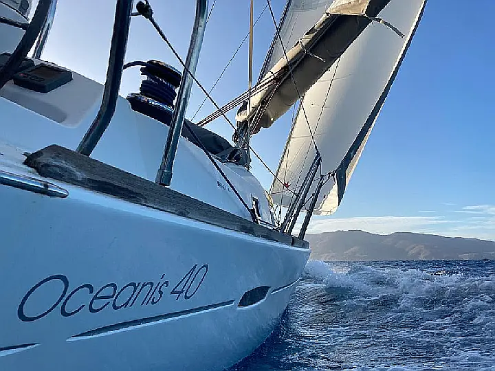 Beneteau Oceanis 40 - 