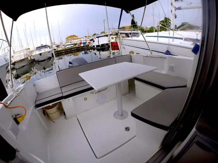 Merry Fisher 695 - 
