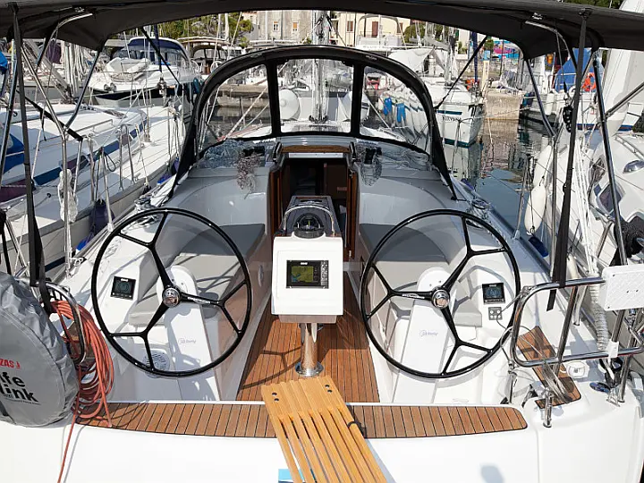 Bavaria Cruiser 34 Style - 