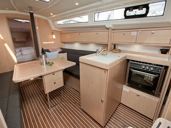 Bavaria Cruiser 34 Style - 