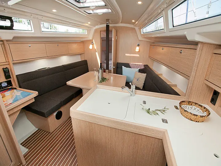 Bavaria Cruiser 34 Style - 