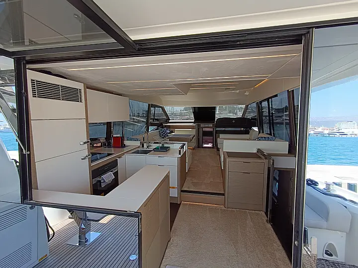 Prestige 590 Fly - 