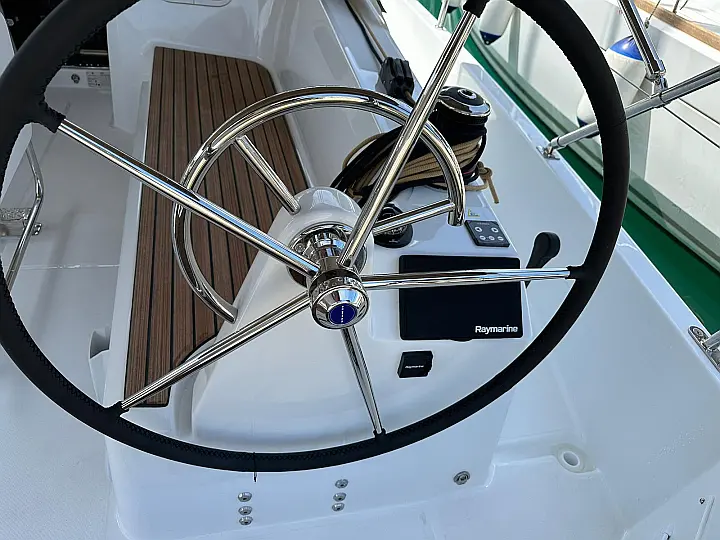 Sun Odyssey 350 - 