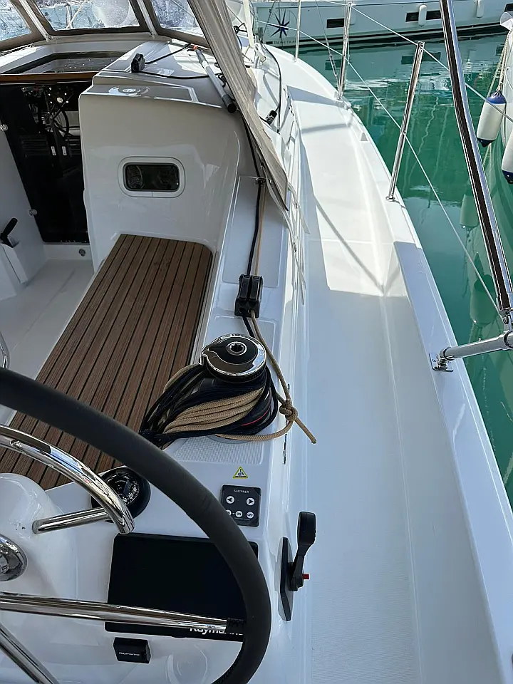 Sun Odyssey 350 - 