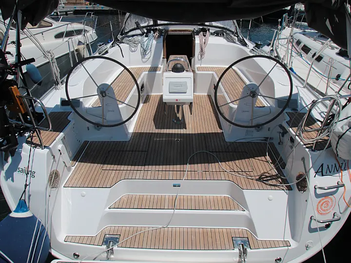 Bavaria Cruiser 46 (8+2 berths) - 