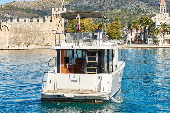 Beneteau Swift Trawler 30 - 